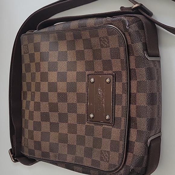 Louis Vuitton Damier Ebene Brooklyn Messenger Bag - Picture 3 of 14